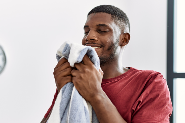 Fresh Laundry Man With Towel 1800X900