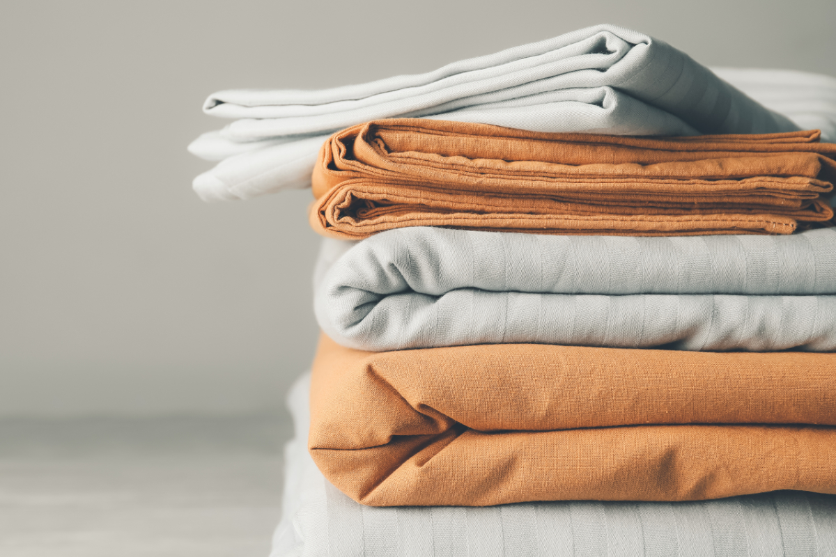 Soft Orange And White Bedding 1200X800